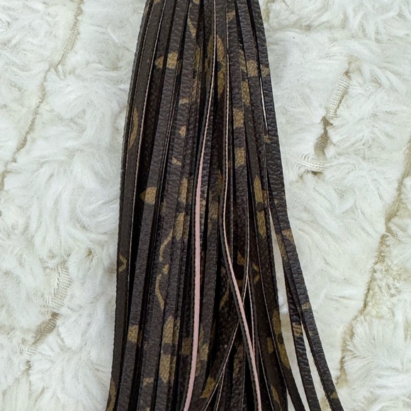 Louis Vuitton Pink and Brown Key Card Holder - Picture 4 of 12